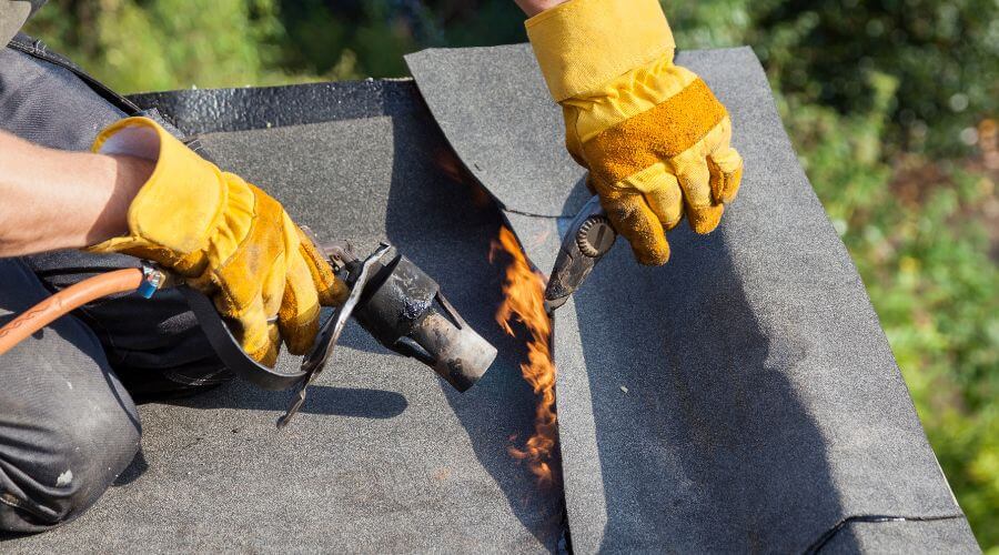Professional gutter cleaning in Climax, GA
